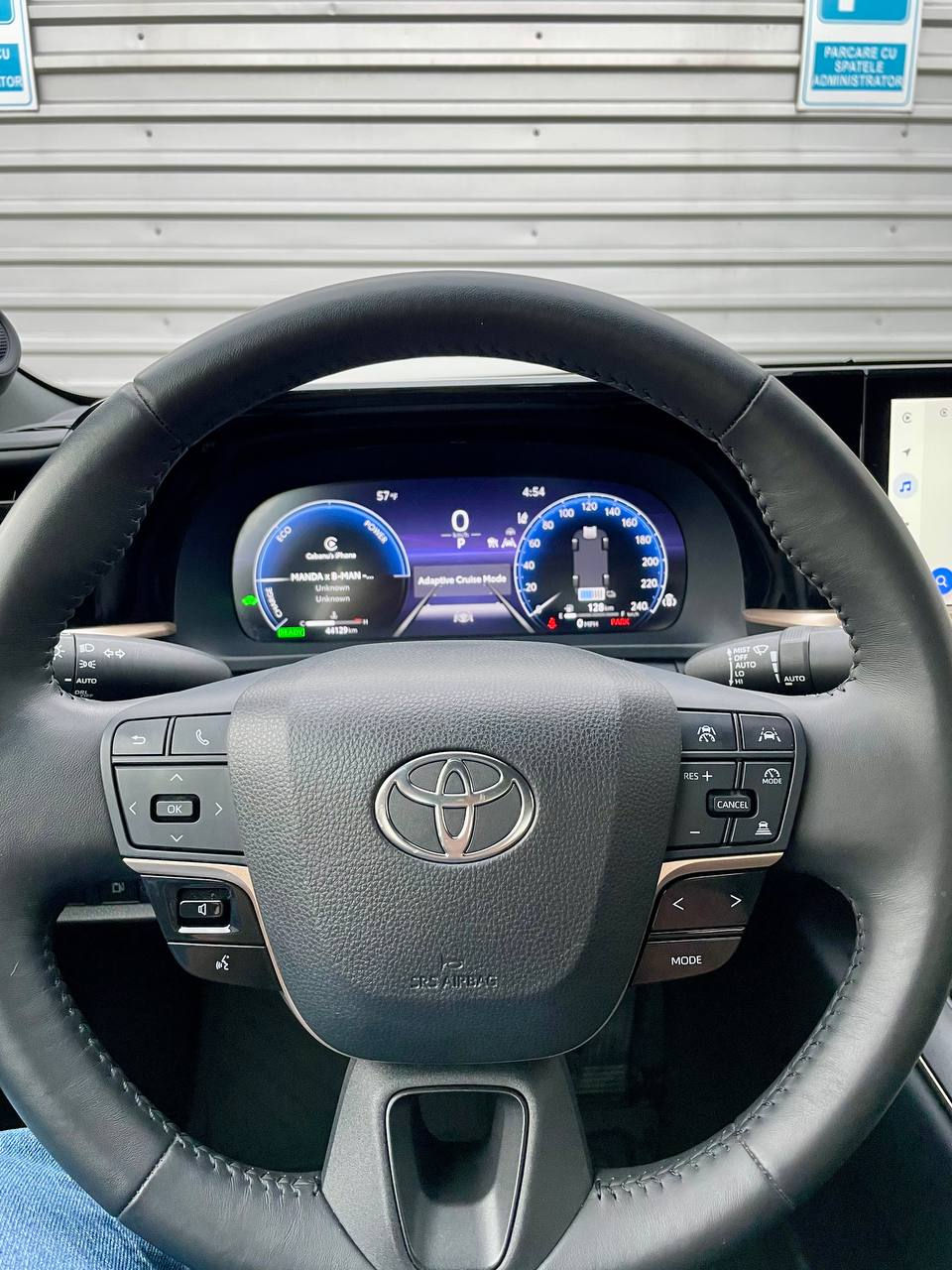 Toyota Crown foto 9