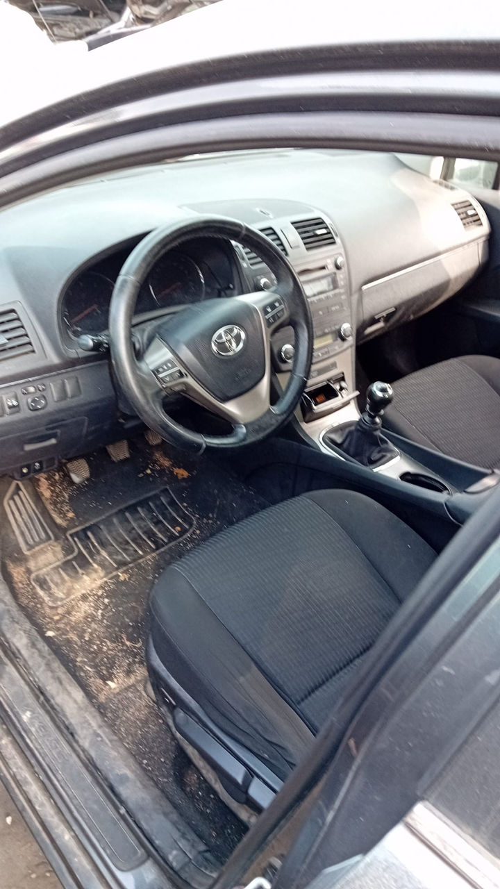 Piese Toyota Avensis T27 foto 1