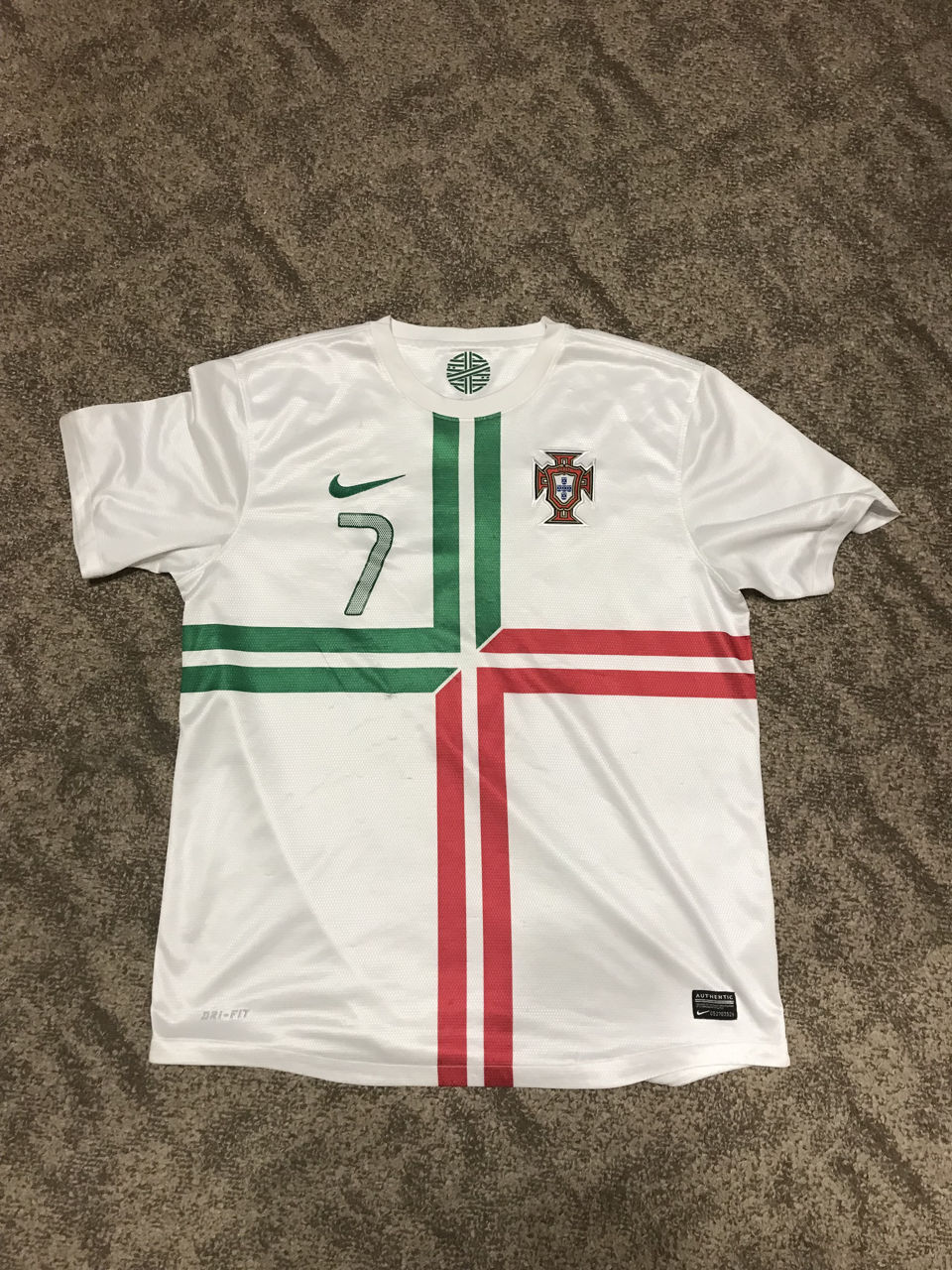 футболка nike с Роналду