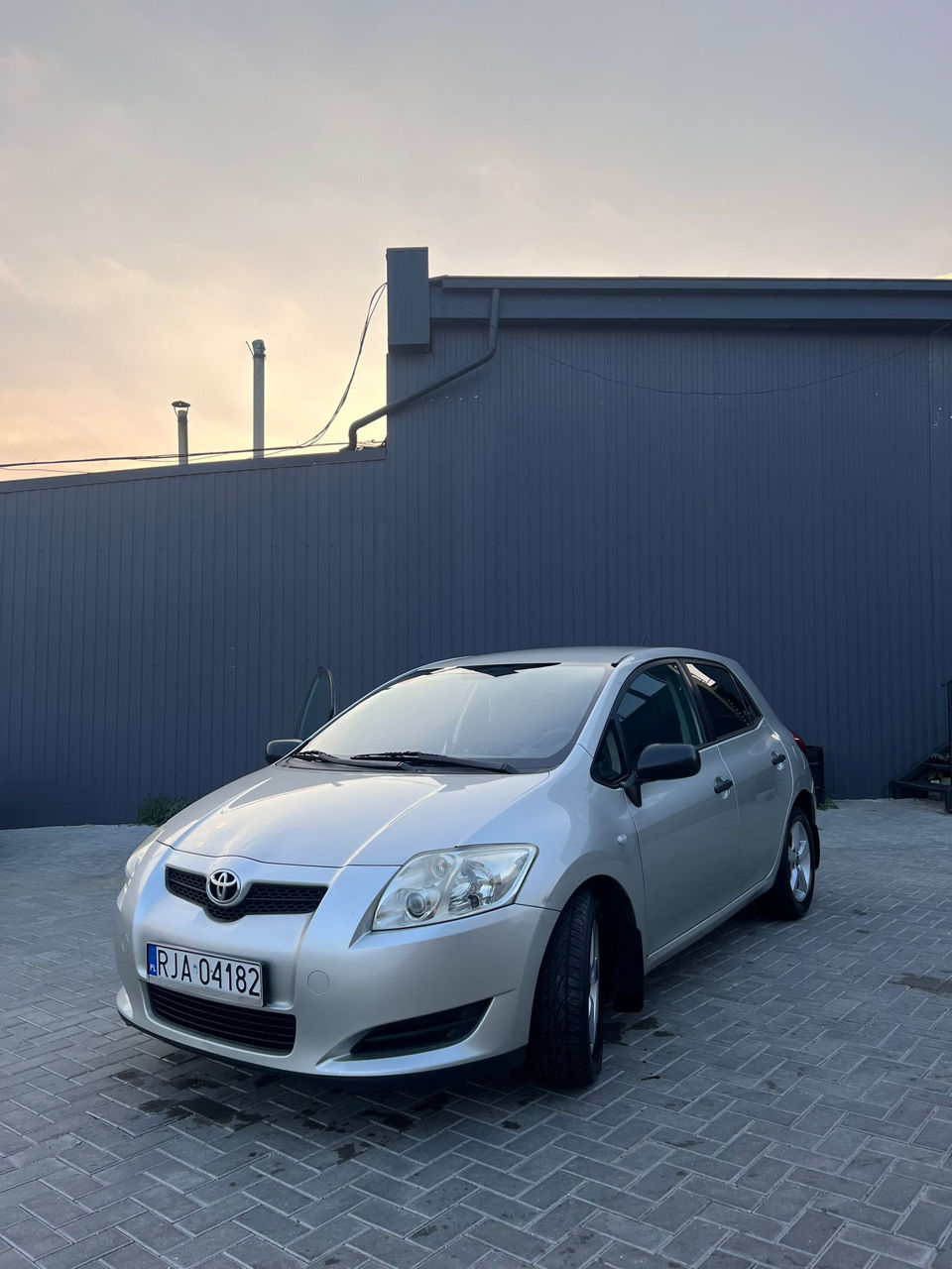 Toyota Auris foto 1