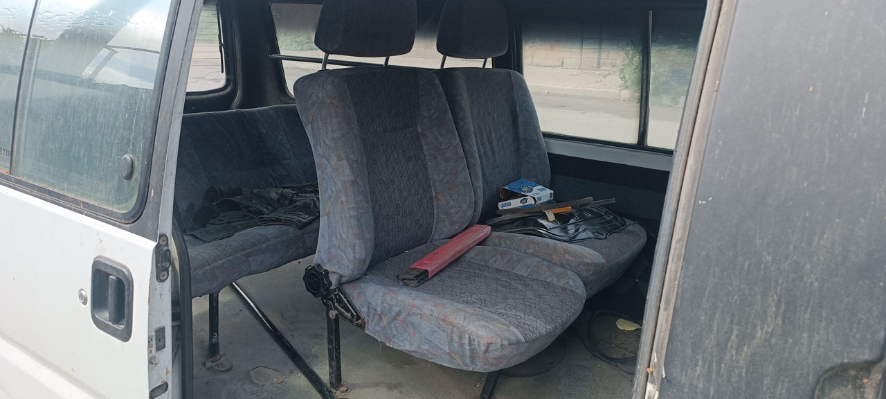 Mitsubishi L300 foto 1