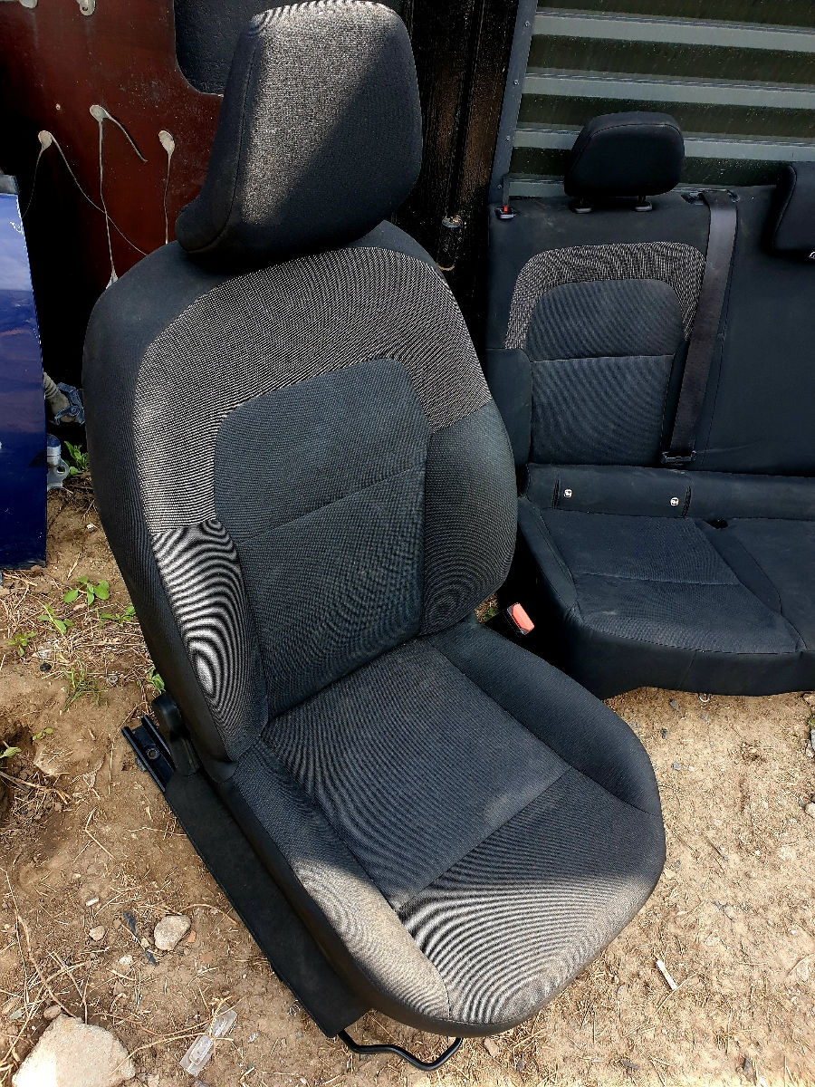 Salon Dacia Logan 3 2022 foto 2
