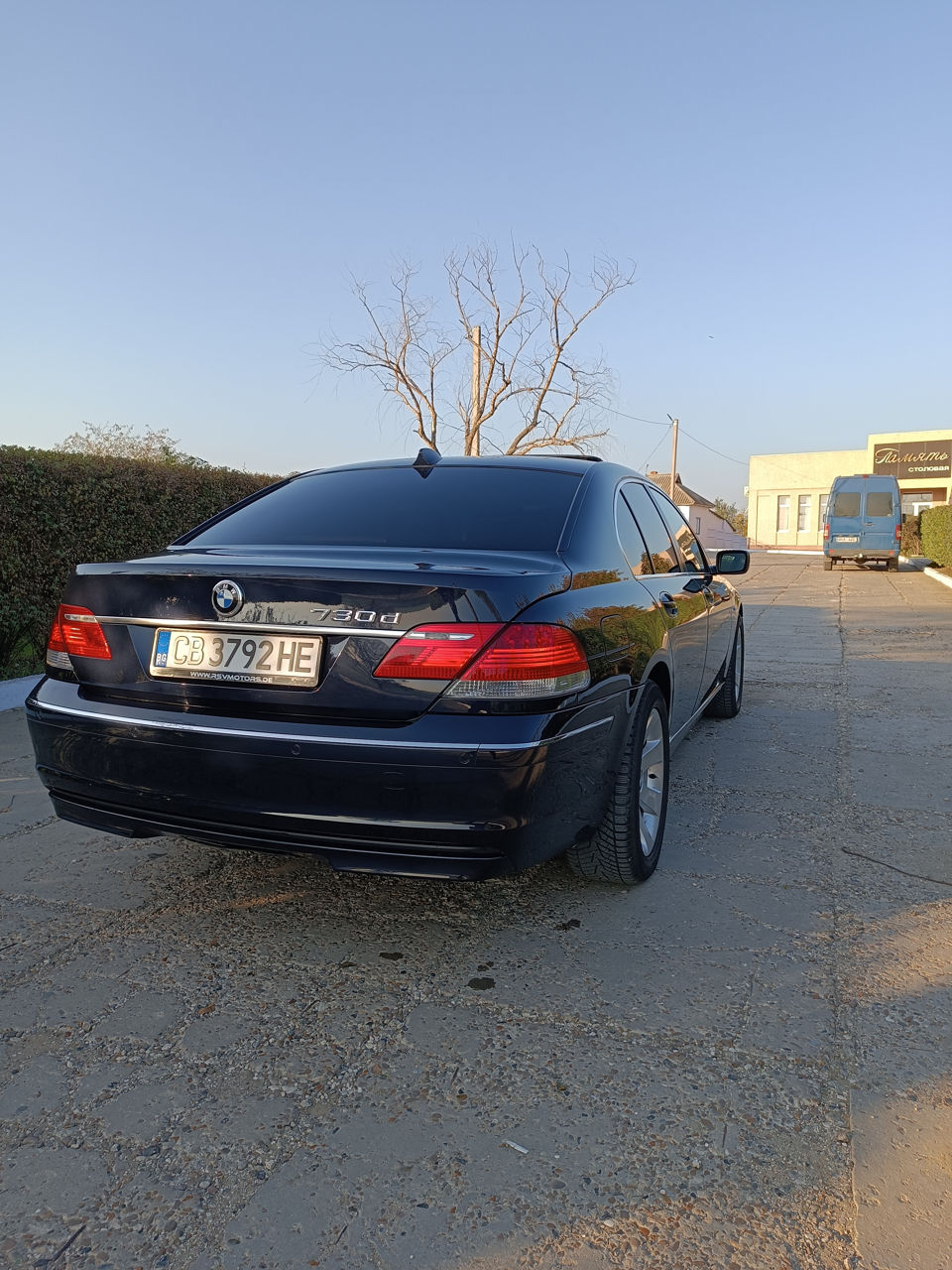 BMW 7 Series foto 3