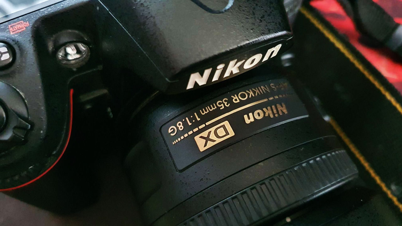 Nikon D7000 35mm 1.8     Nikon D7000 Nikon AF-S DX Nikkor 35mm f/1.8G - obectivul nou https://f24.md foto 2