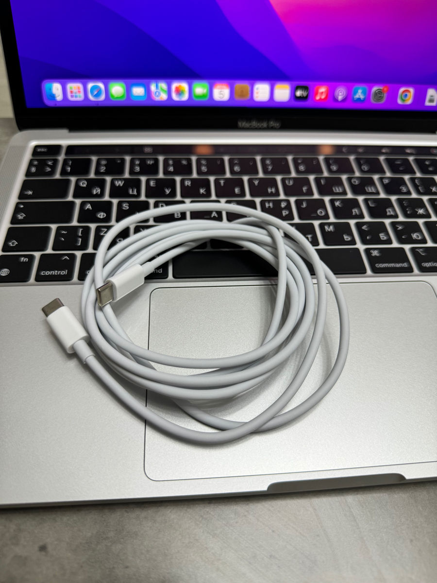 Cablu USB-C 60W 2 metri lungimea de la MacBook Air M1 foto 4