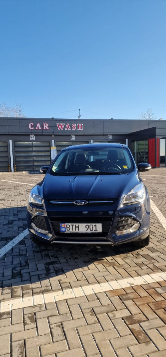 Ford Kuga foto 0