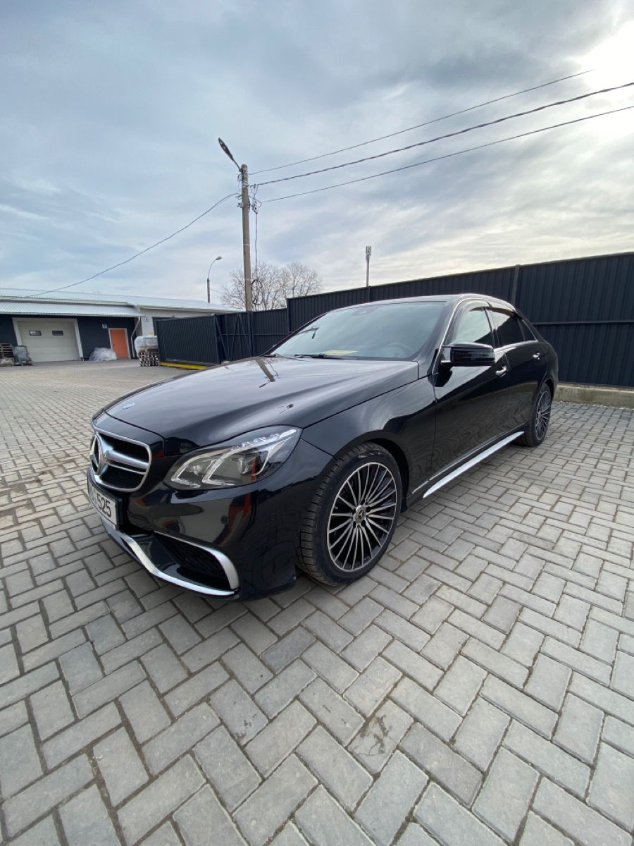 Mercedes E-Class foto 0