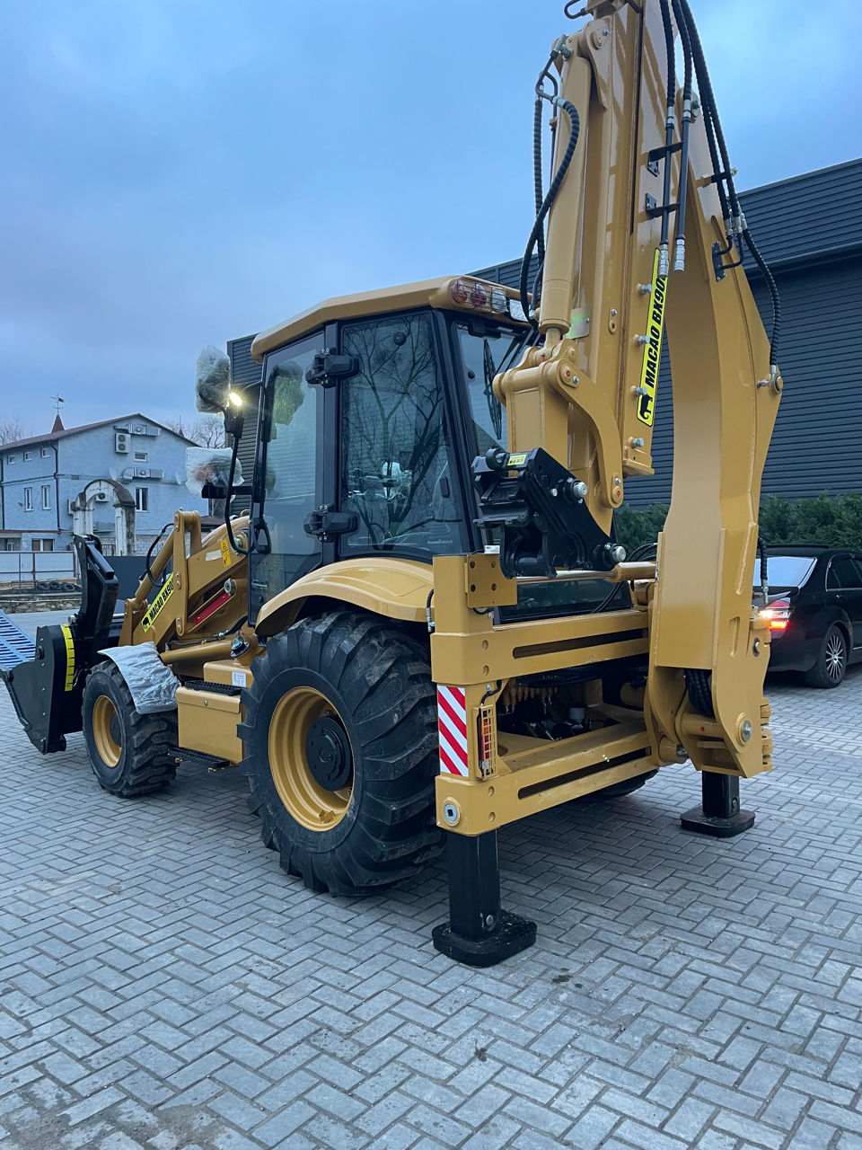 Buldoexcavator macao bx900 d pret cu tva garanție 2 anii .Este în stoc foto 2