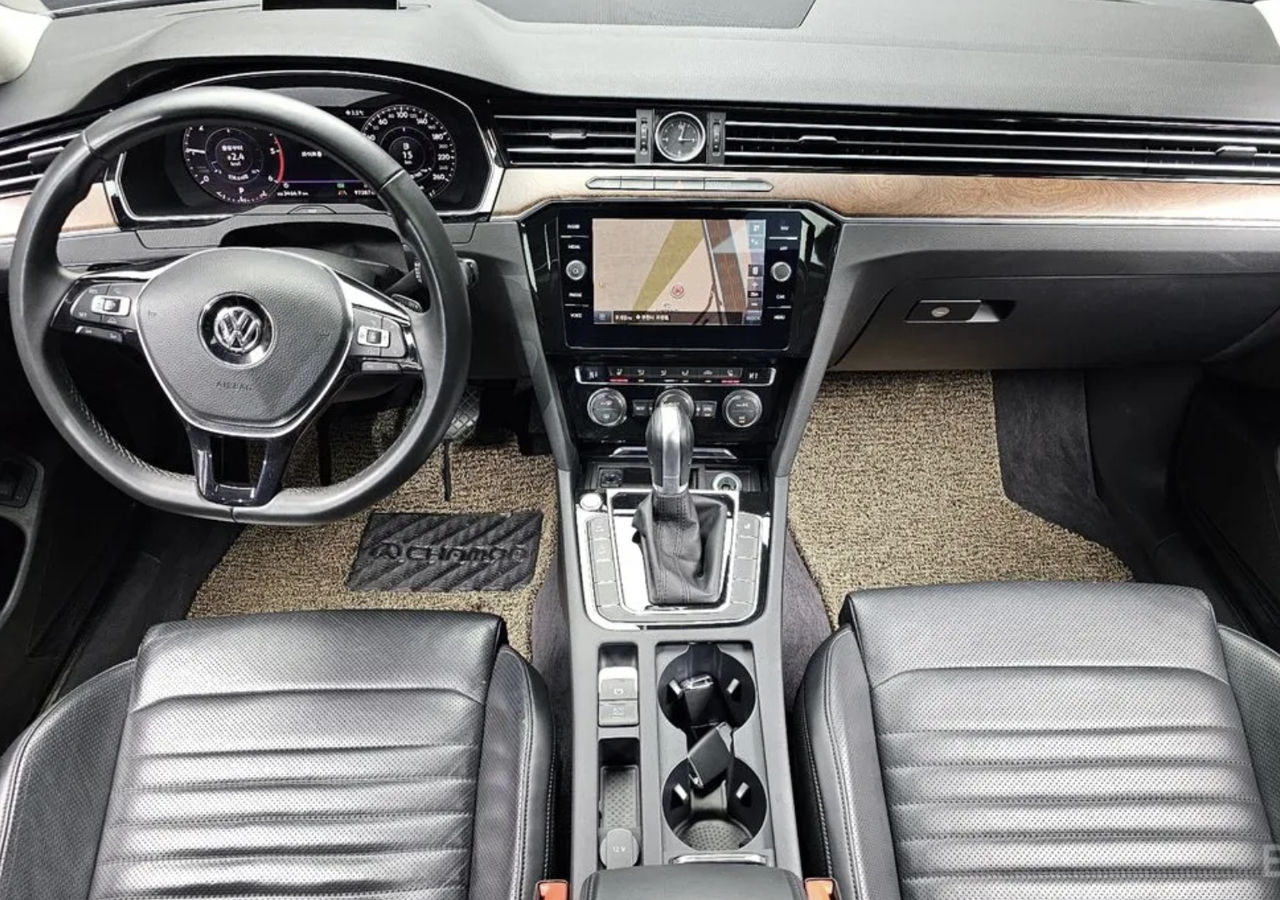 Volkswagen Passat foto 4