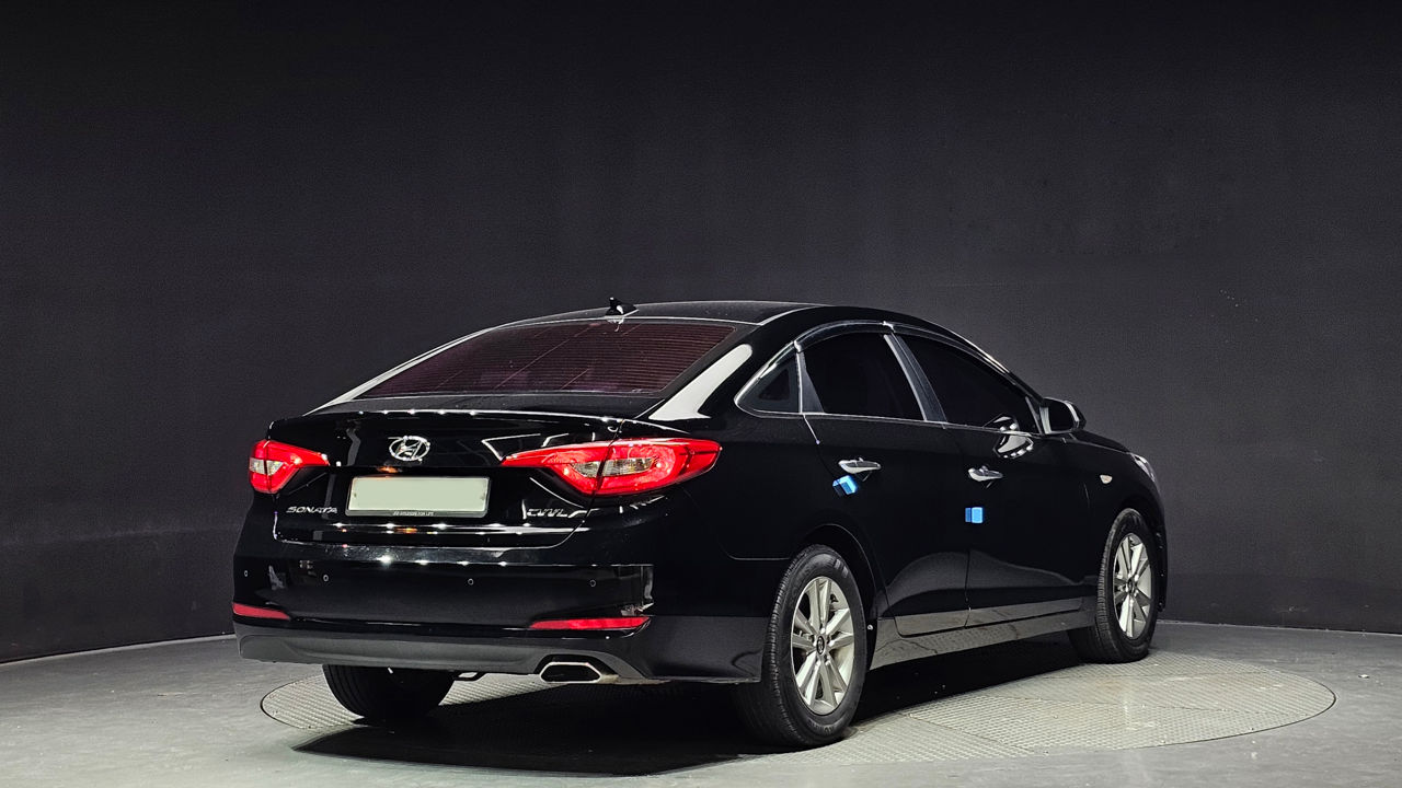 Hyundai Sonata foto 1