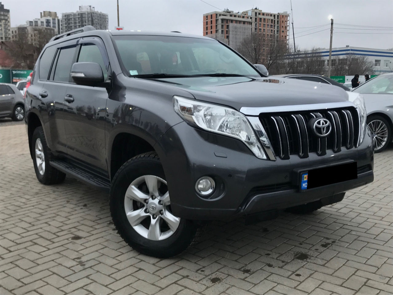 Toyota Land Cruiser Prado foto 4