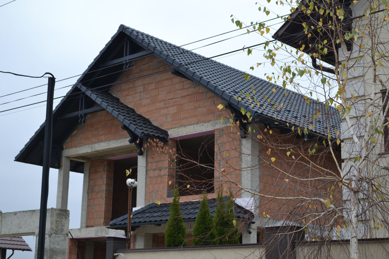 Montaj acoperișuri de încredere pentru toate tipurile de locuințe - Contactează-ne acum! foto 7