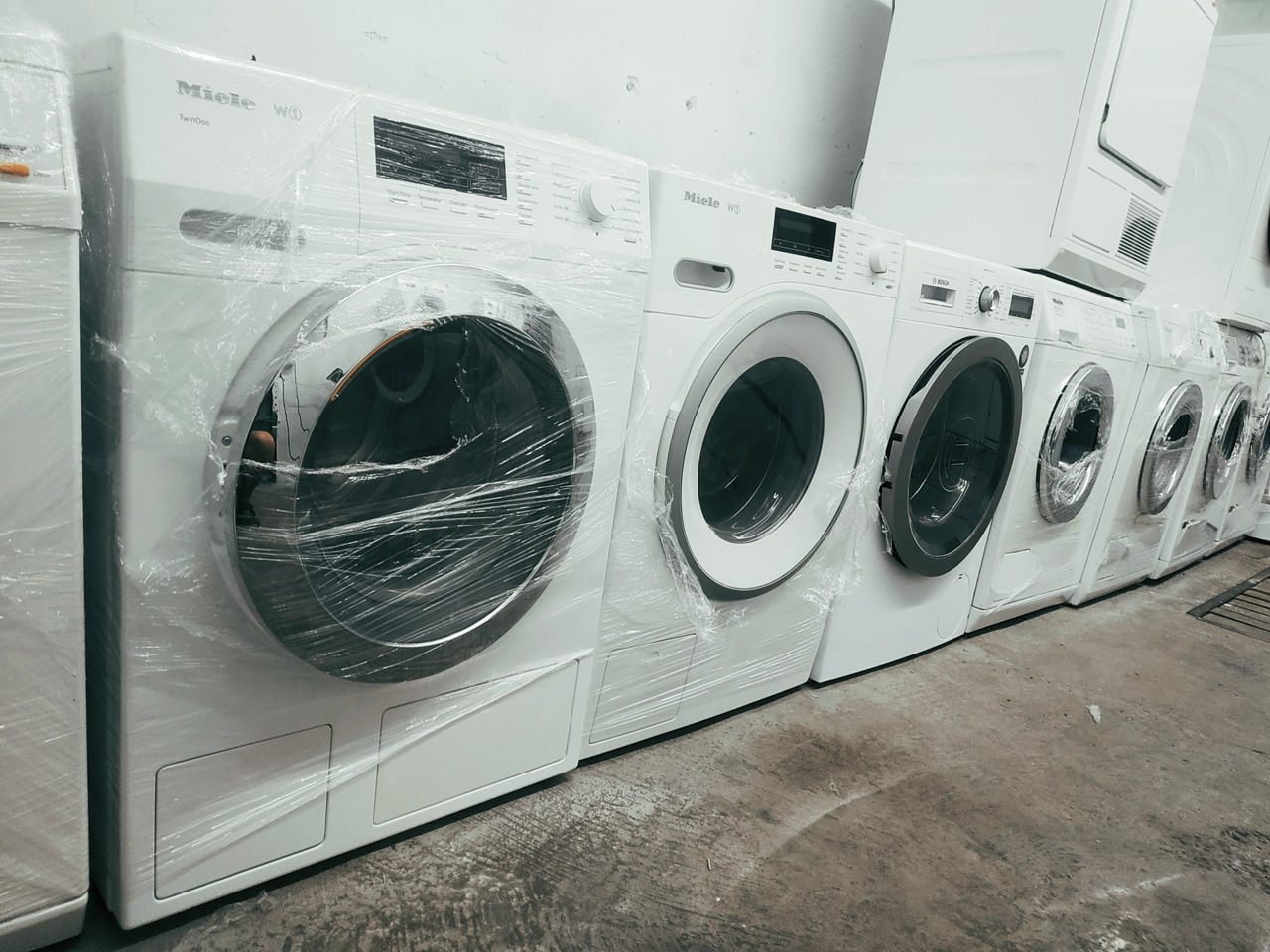 Mașini de spălat și uscătoare Miele Bosch Siemens AEG foto 0