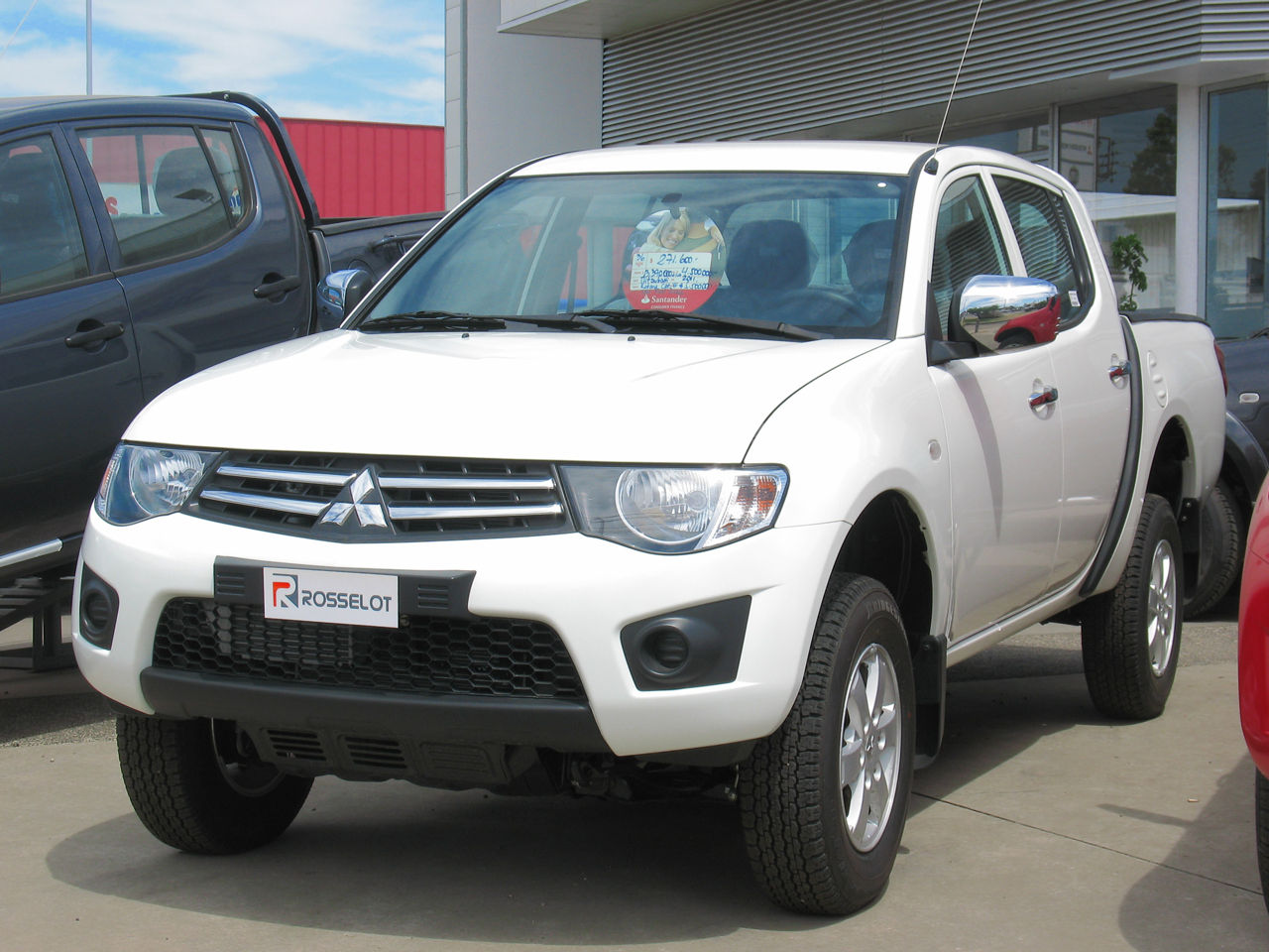 Piese Auto Mitsubishi L200, radiator, capota, bamper, faruri, aripa, caroserie, suspensie фото 0