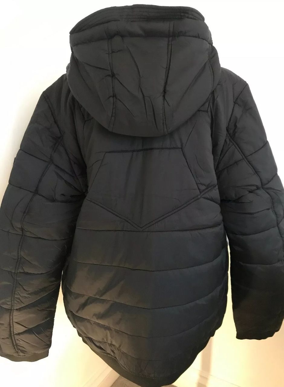продам фирменные куртки Diesel