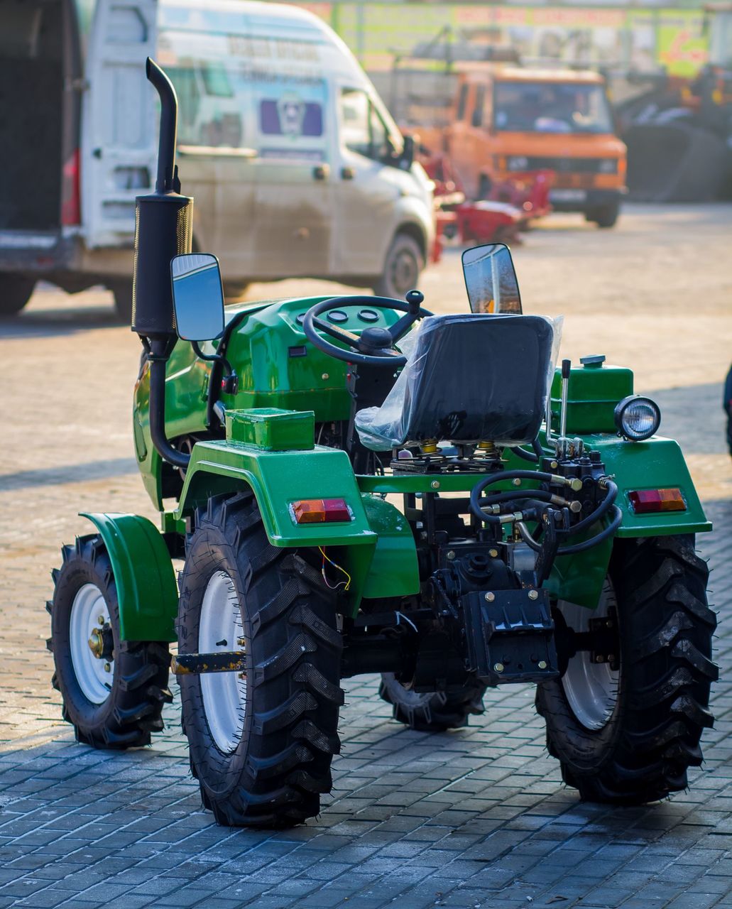 Noul mini-tractor Bizon 200 la 20 c.p.*in stoc la depozitul din Сhisinau foto 9