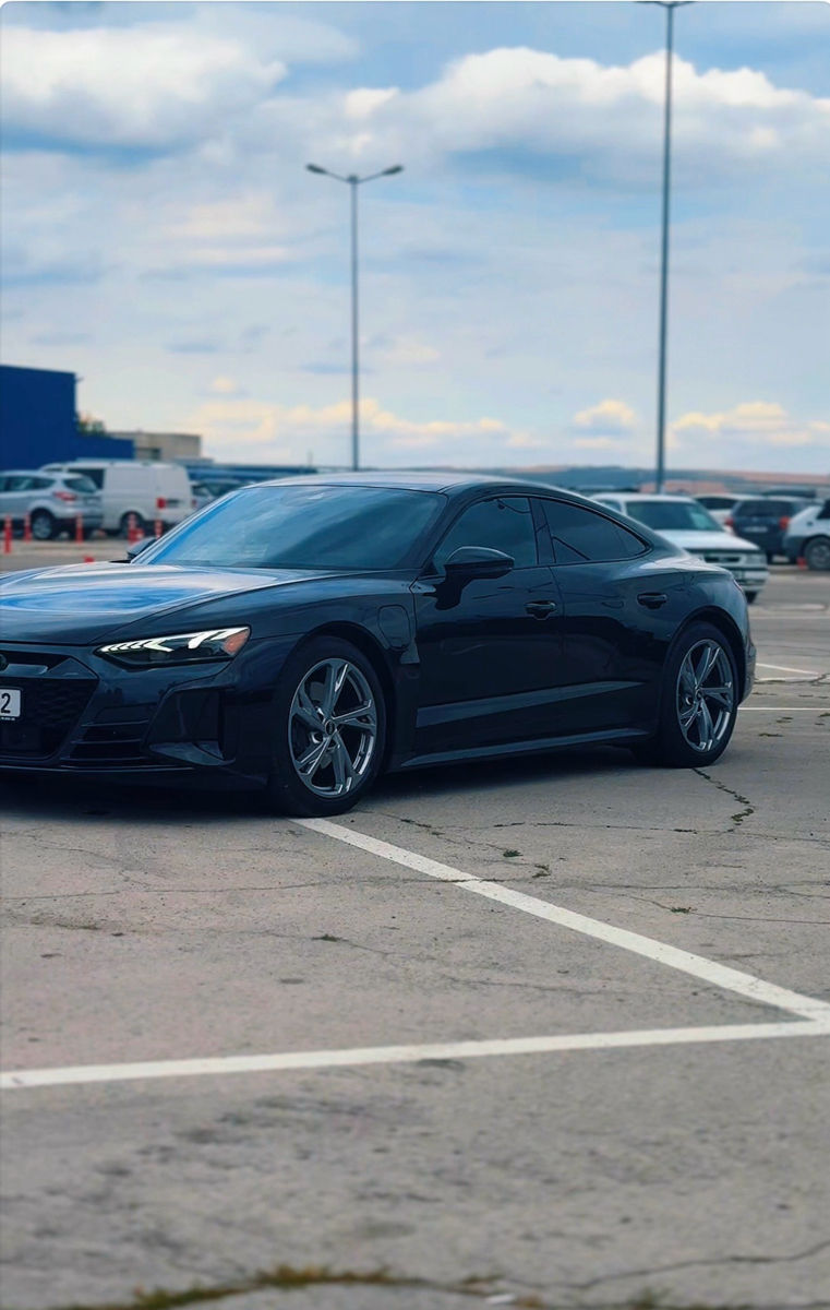 Audi E-tron GT foto 0