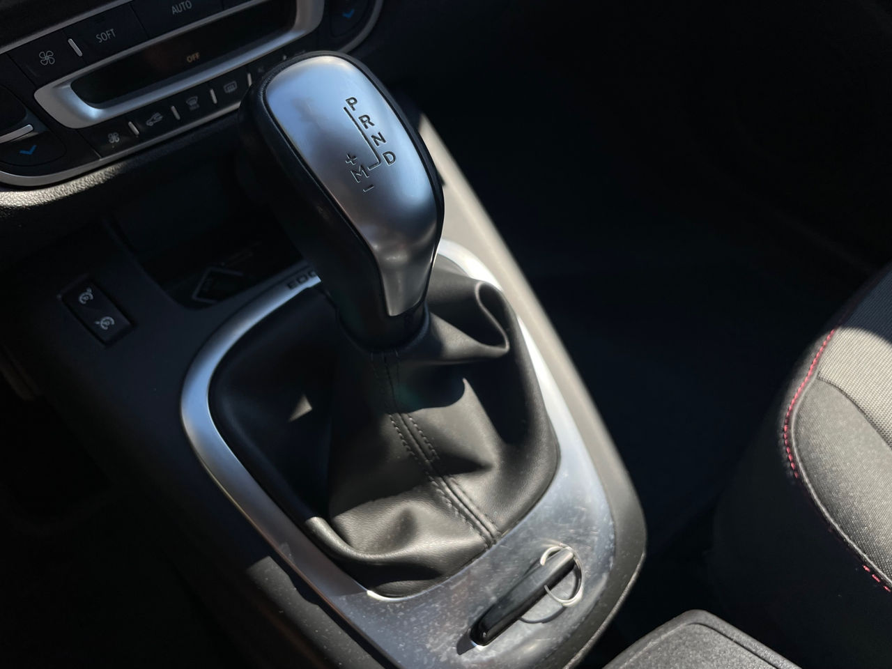 Renault Grand Scenic foto 14