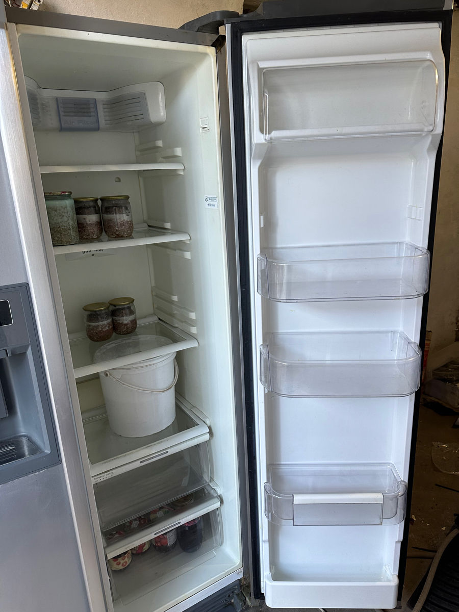 Vând frigider la mâna a doua  foto 2
