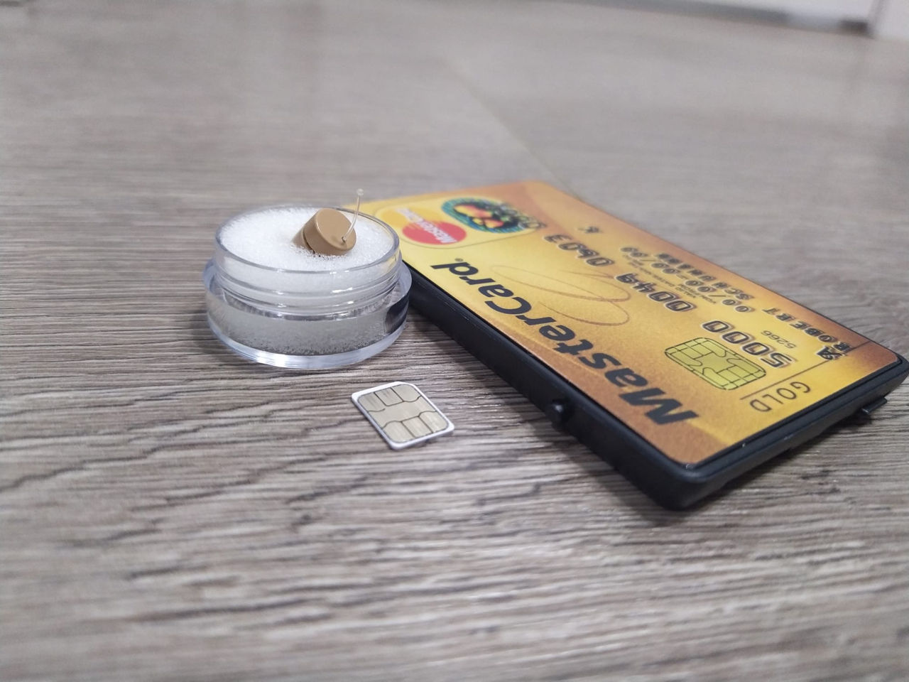 Microcasti japoneze cu GSM box. фото 3