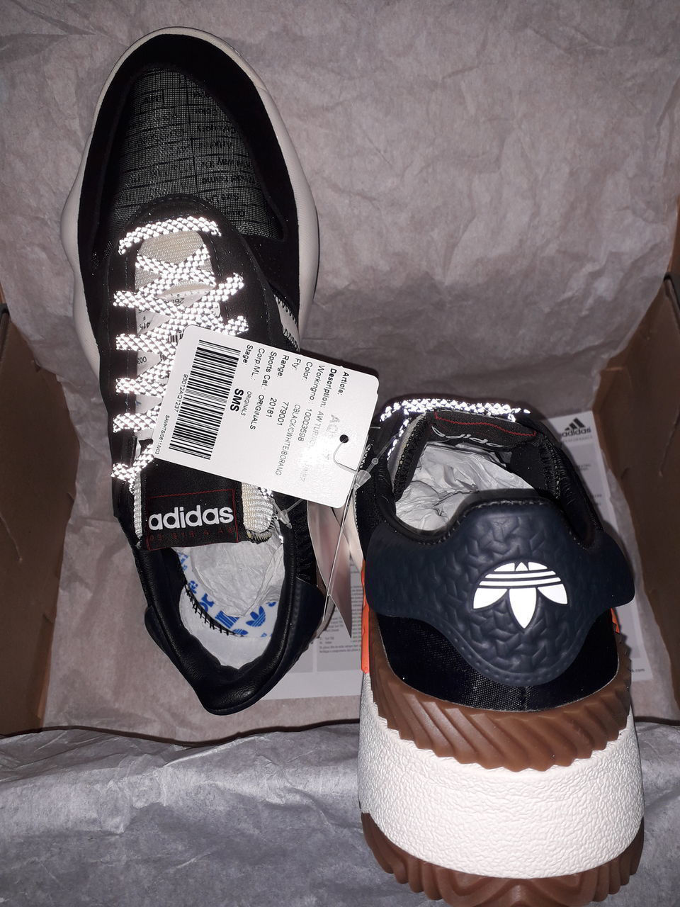 Новые кроссовки женские Adidas фото 4