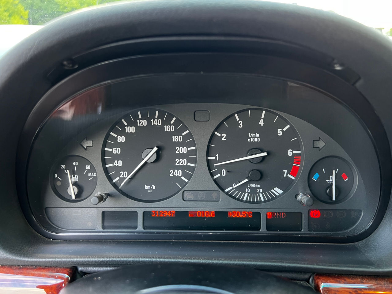 BMW 7 Series foto 8