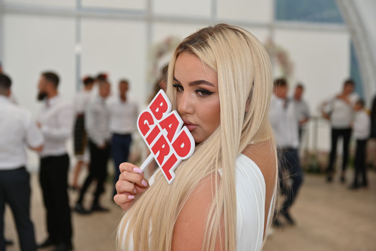 Selfie Box pentru nunta. Cabina foto pentru nunta foto 5
