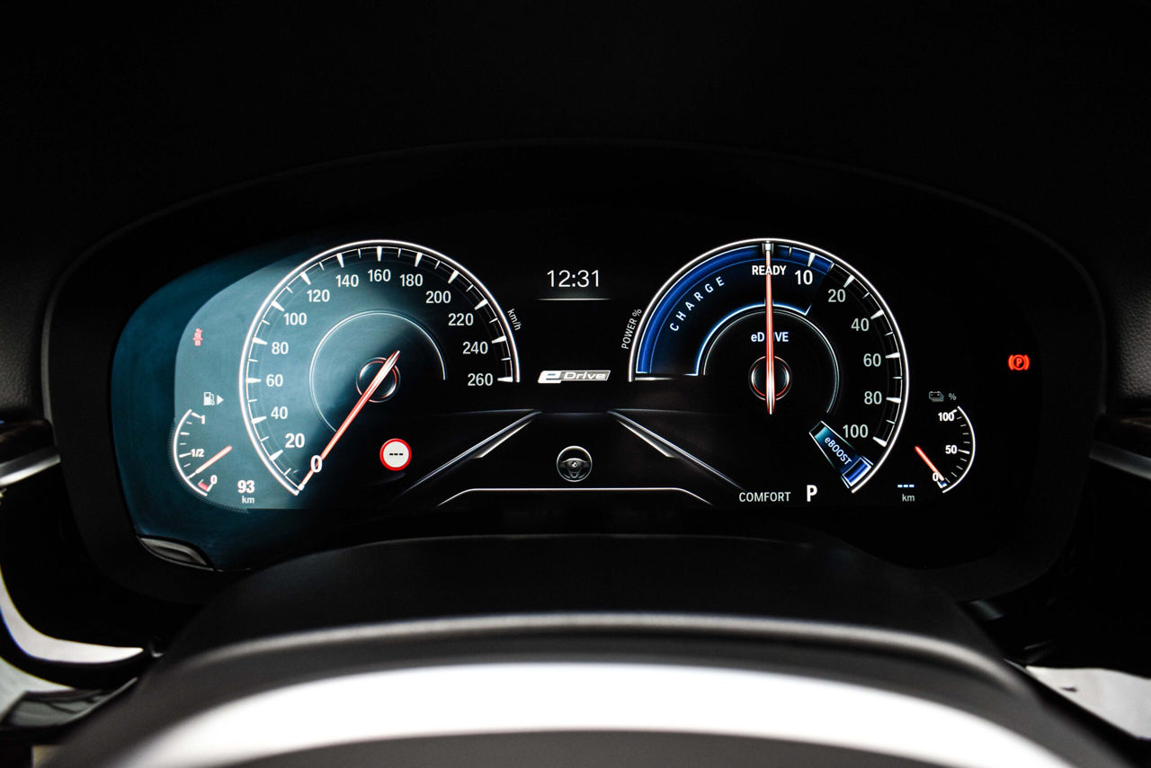 BMW 5 Series foto 16