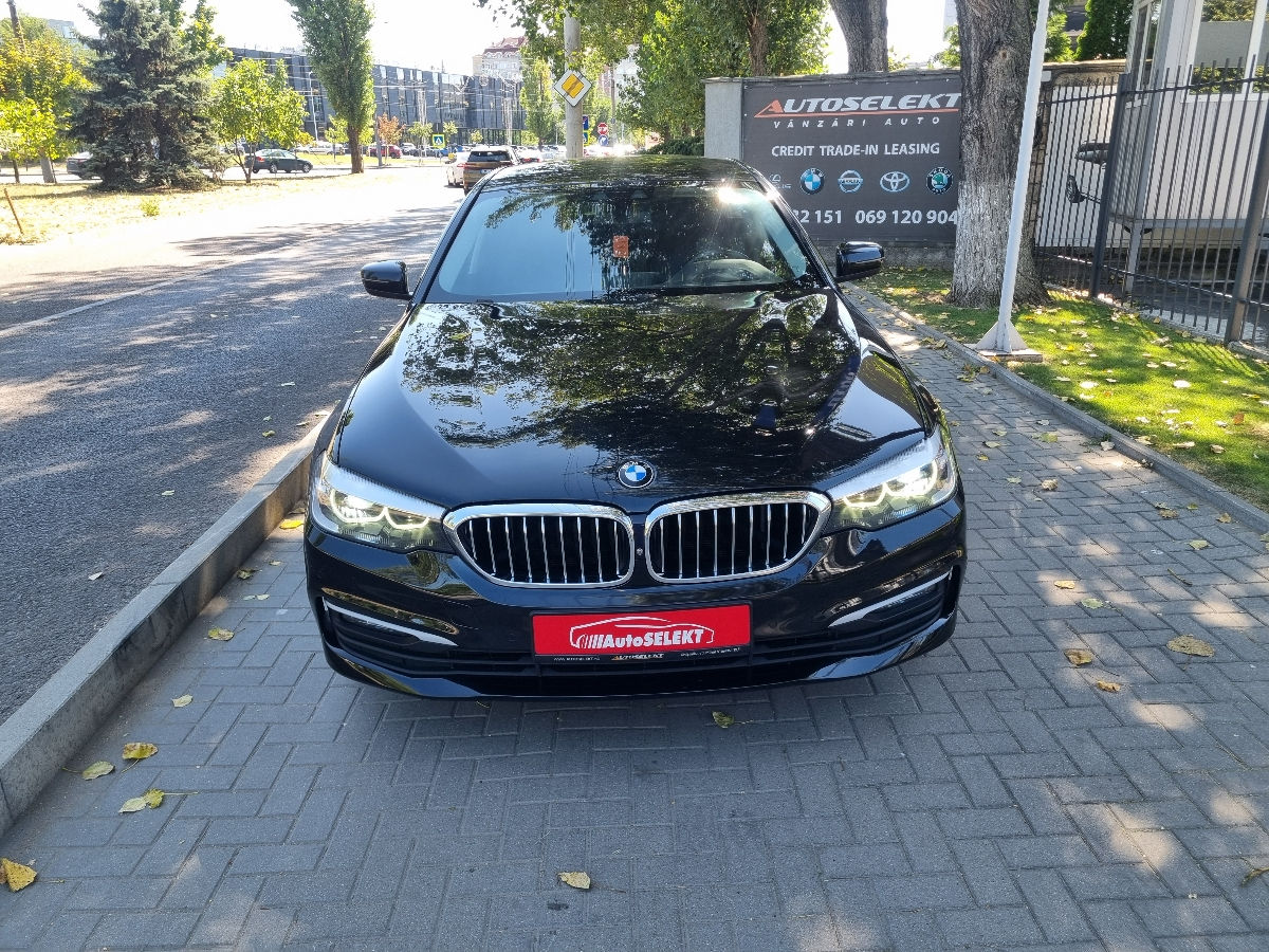 BMW 5 Series 2018 photo 2