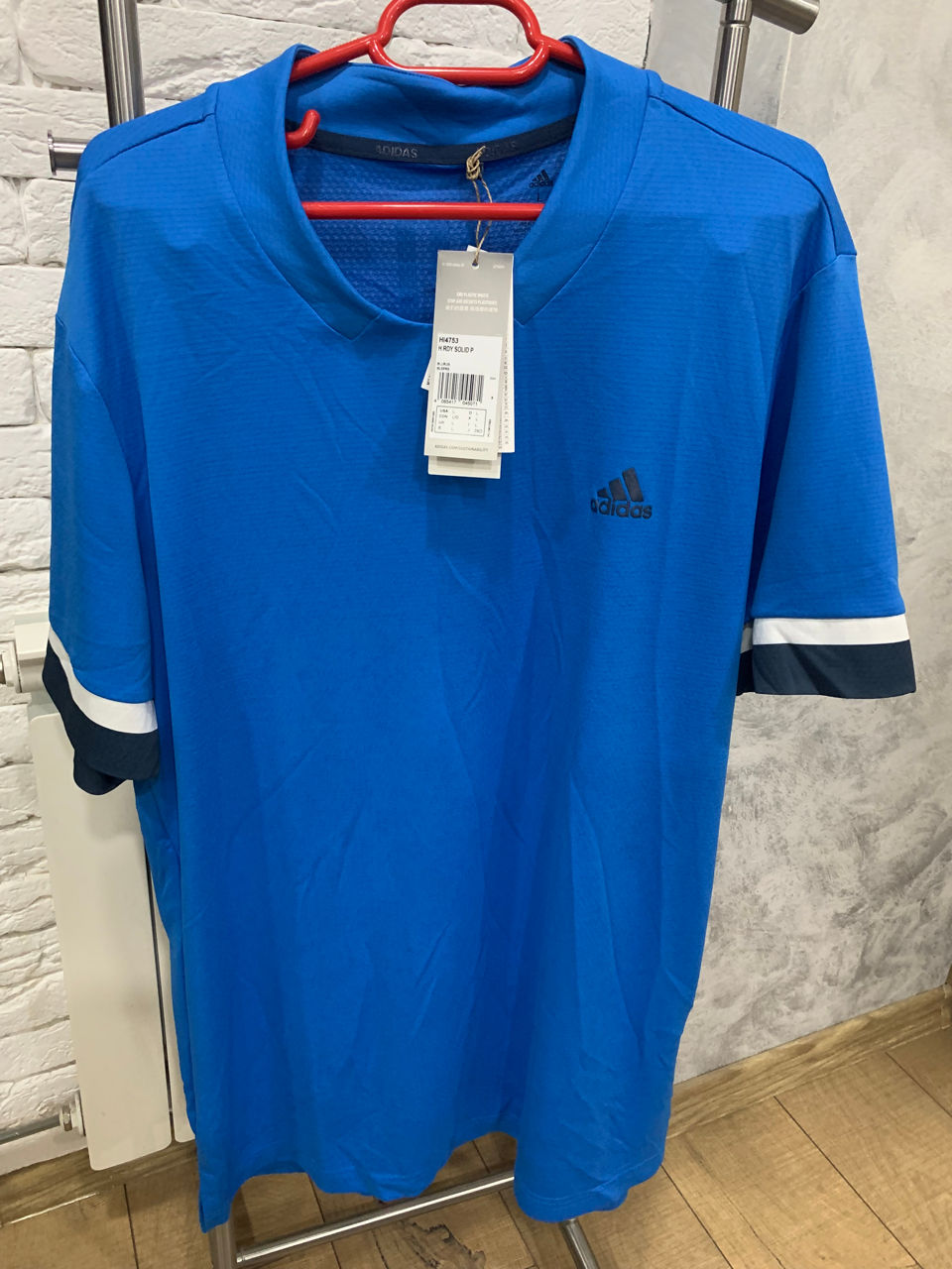 Adidas mărimea L, 200 lei foto 0