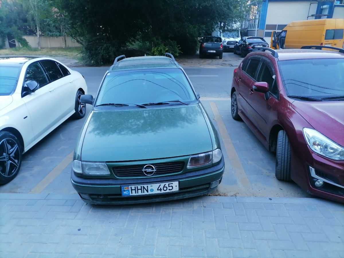 Opel Astra фото 3
