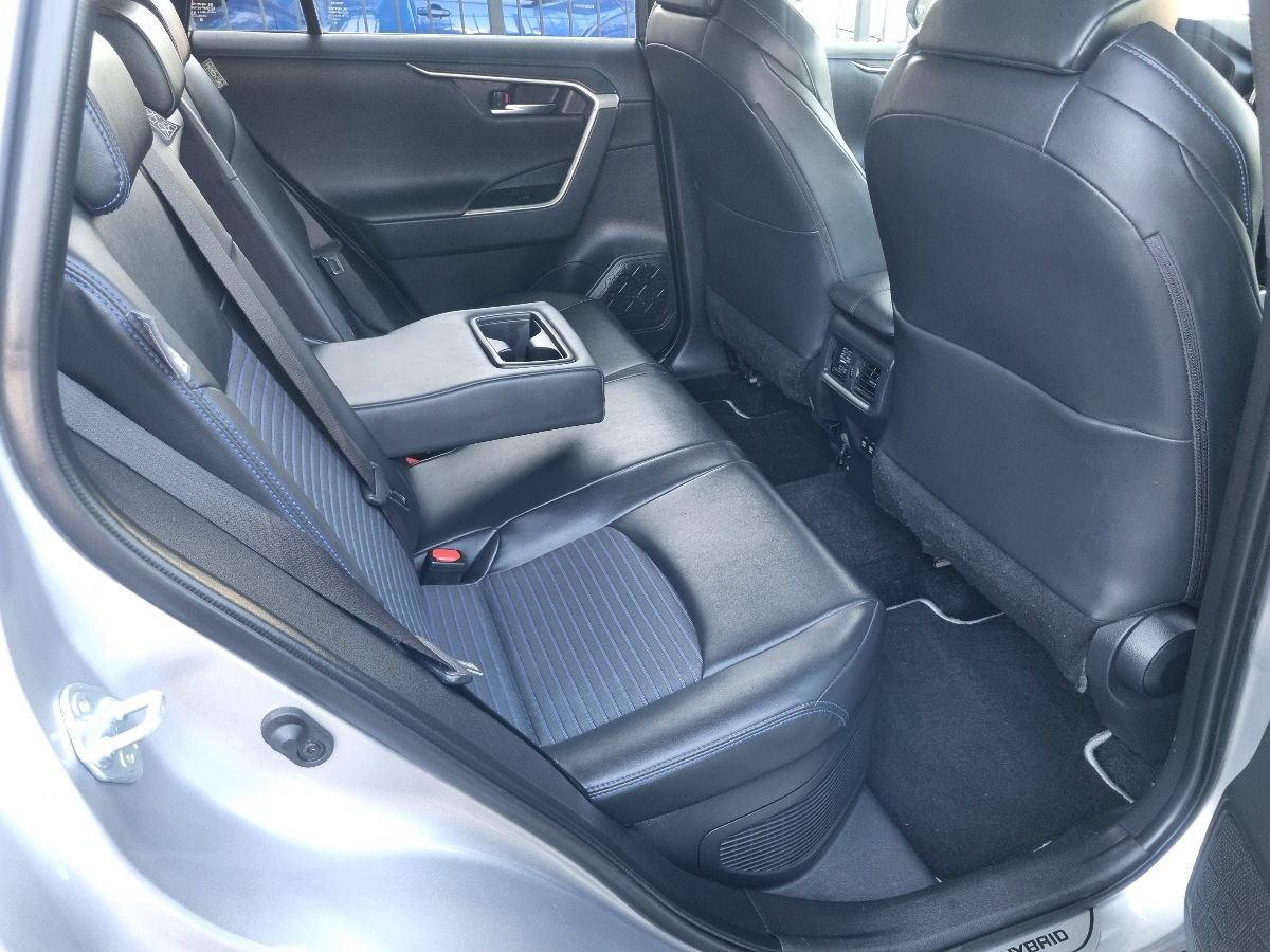 Toyota Rav 4 2019 photo 17