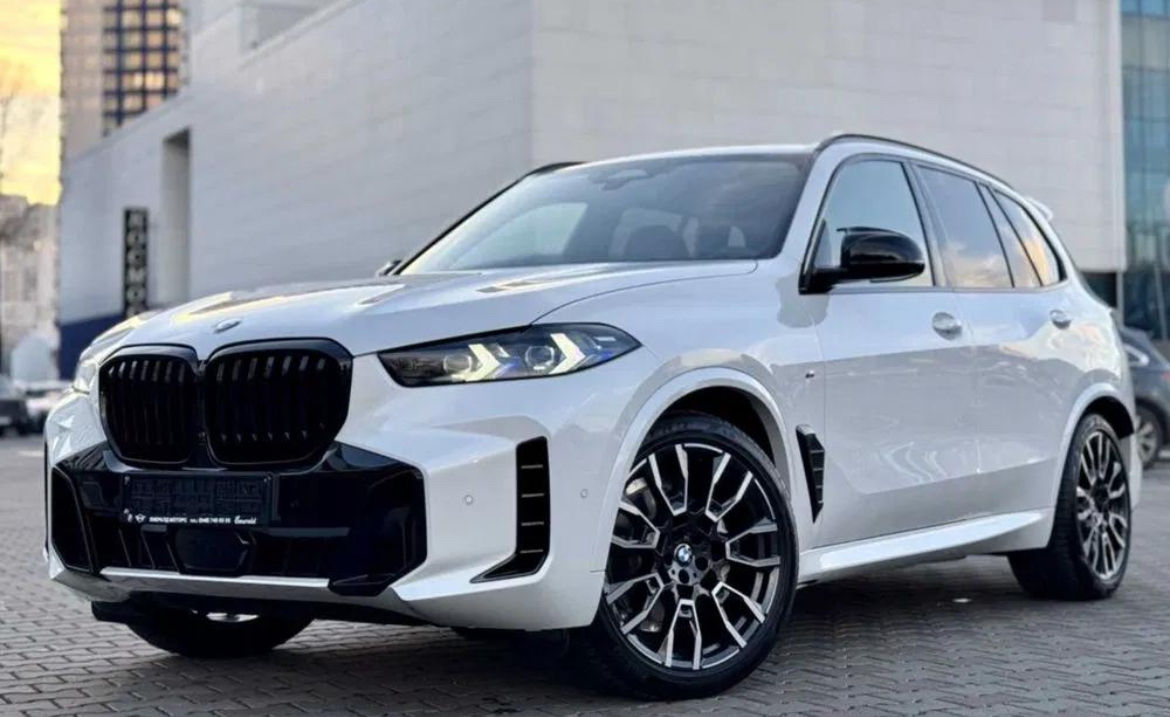 Обвес BMW X5 G05 LCI M-Performance М пакет M Pack 2023-2025 Рестайлинг фото 0