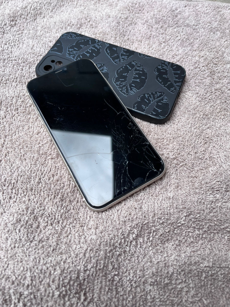 iPhone 11 64 GB фото 0