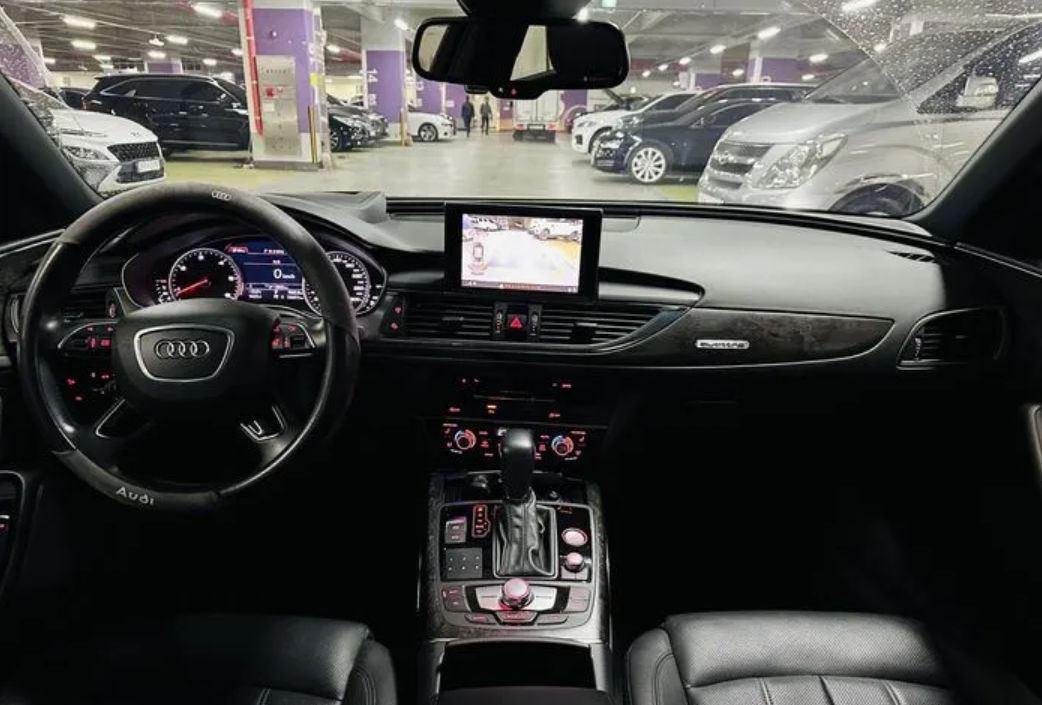 Audi A6 фото 4
