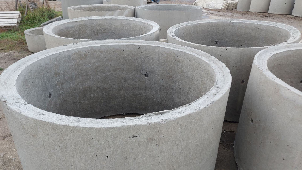 In vinzare tuburi din beton pot fi utilizate la canalizari, fântâni , subtraversari, podete. foto 1