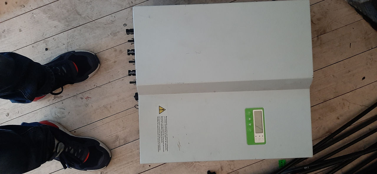 Of Grid invertor (гибридный) EAsun Power 5,6KW.On Grid invertor 5KW 400е. foto 1