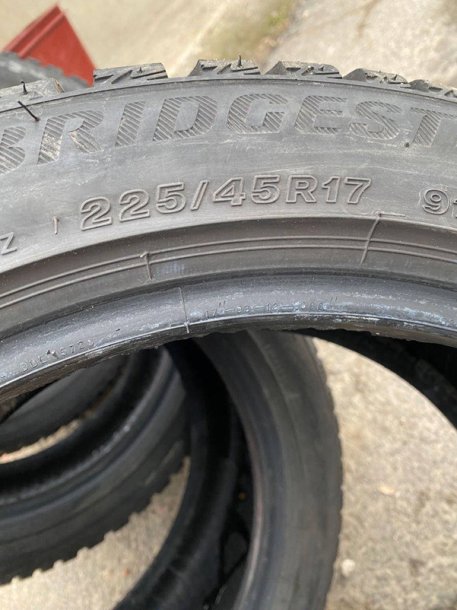 Anvelope 225/45 R17 foarte bune Bridgestone foto 6