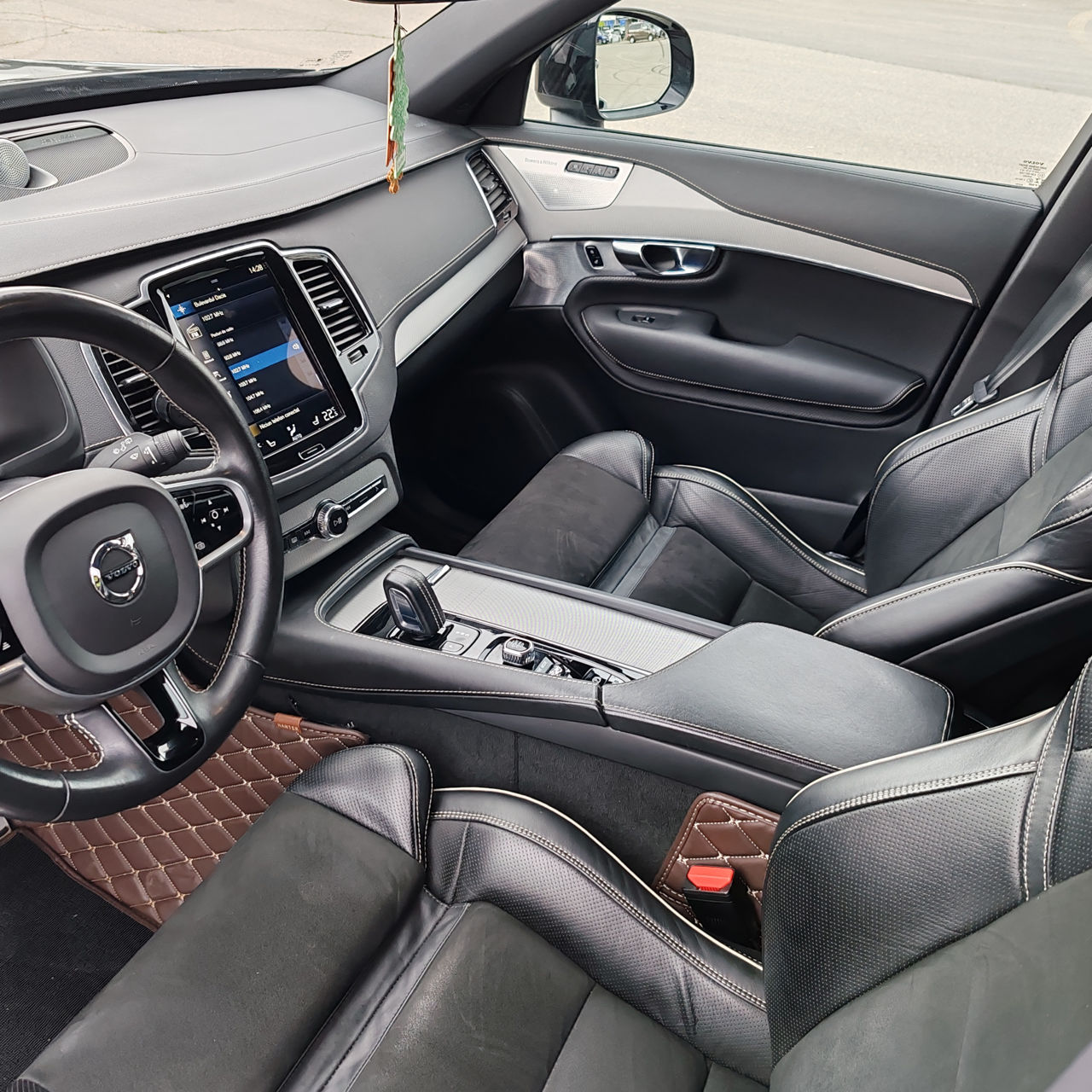 Volvo XC90 foto 9