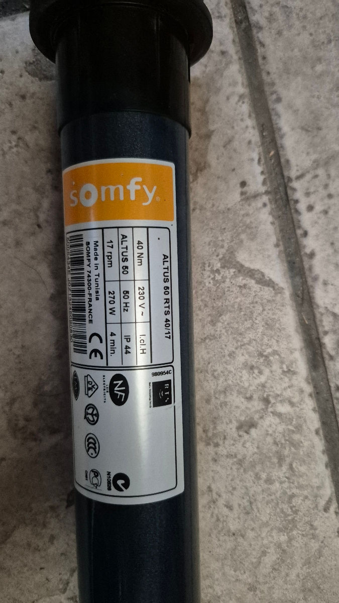 Двигатели Somfy для автоматического управления роллетами(жалюзями) фото 4