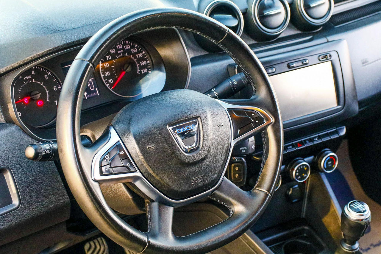 Dacia Duster фото 1