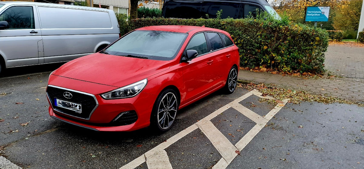Hyundai i30 фото 0