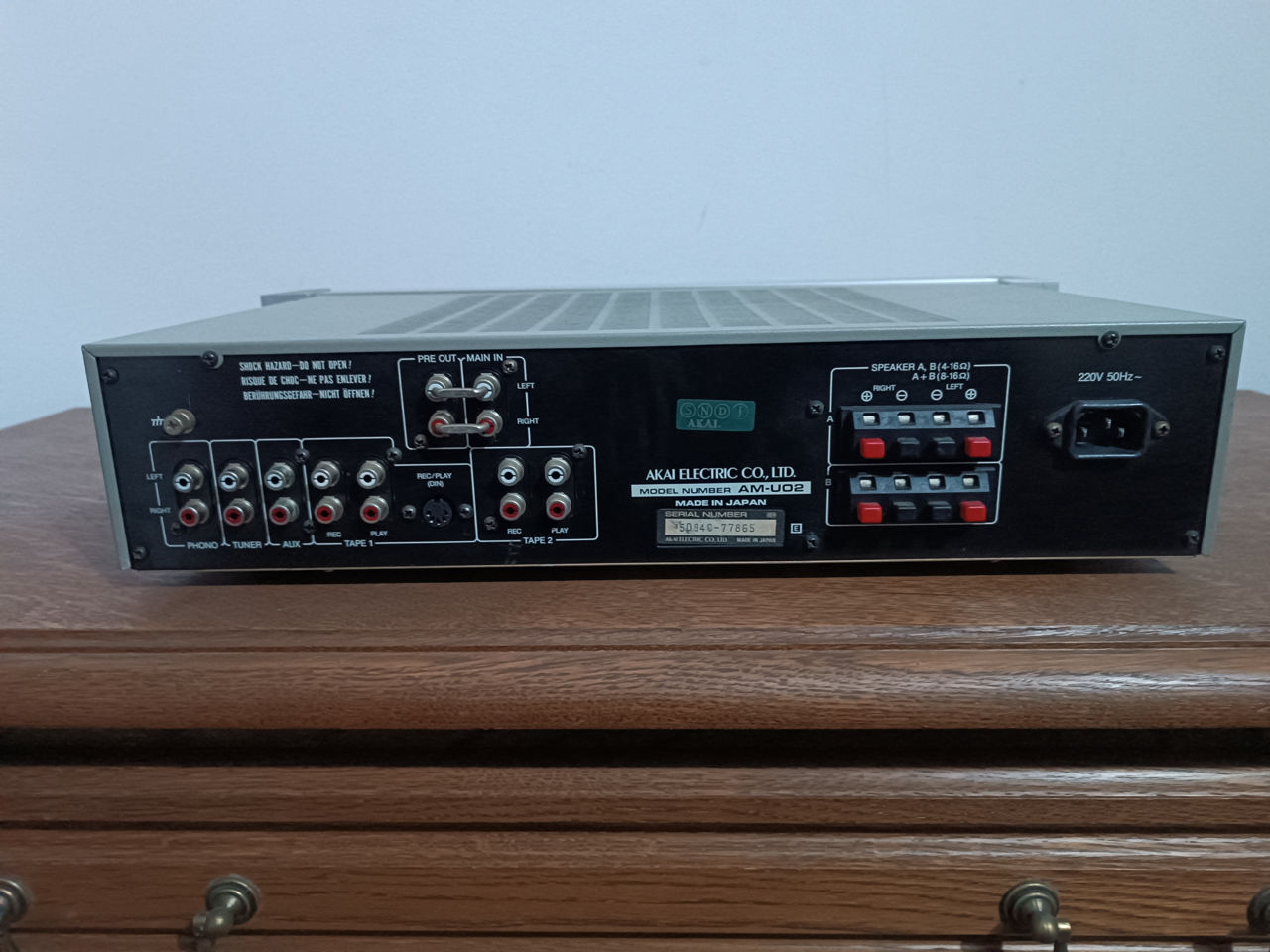 Akai AM-U02 foto 1