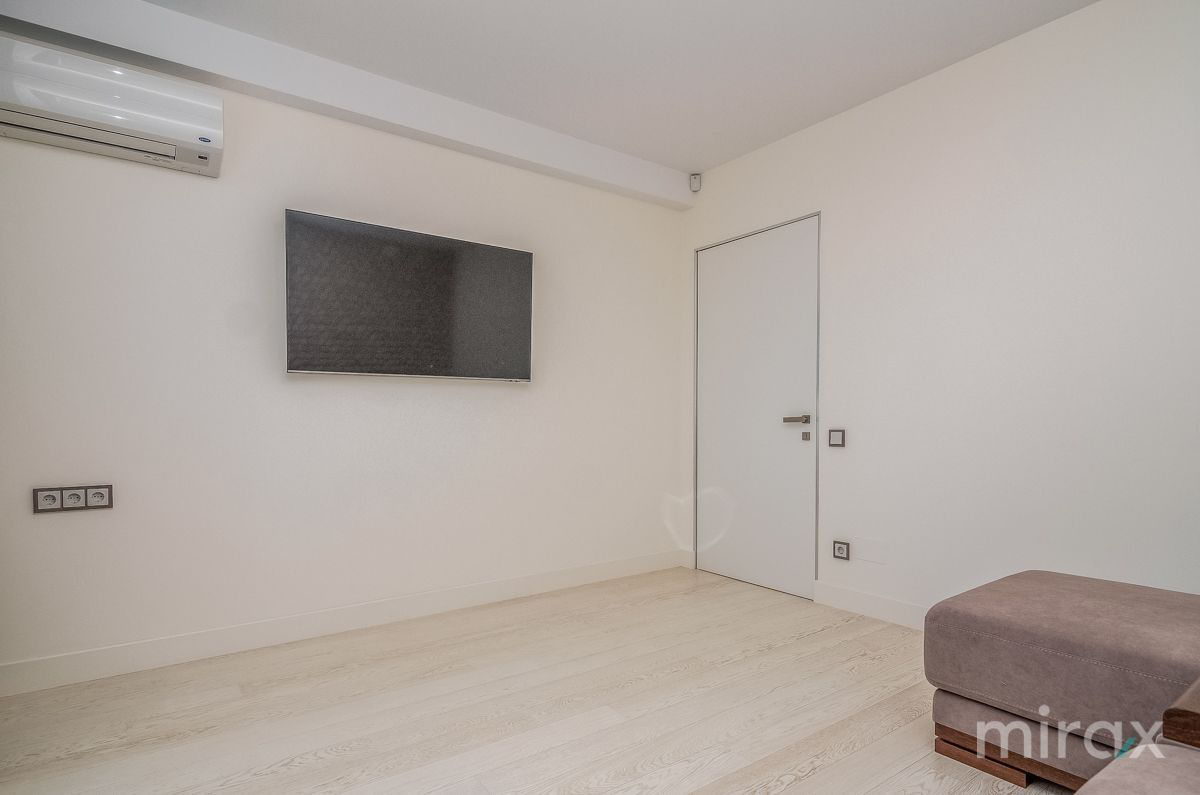 Apartament cu 3 camere,  Centru,  Chișinău,  Chișinău mun. foto 4