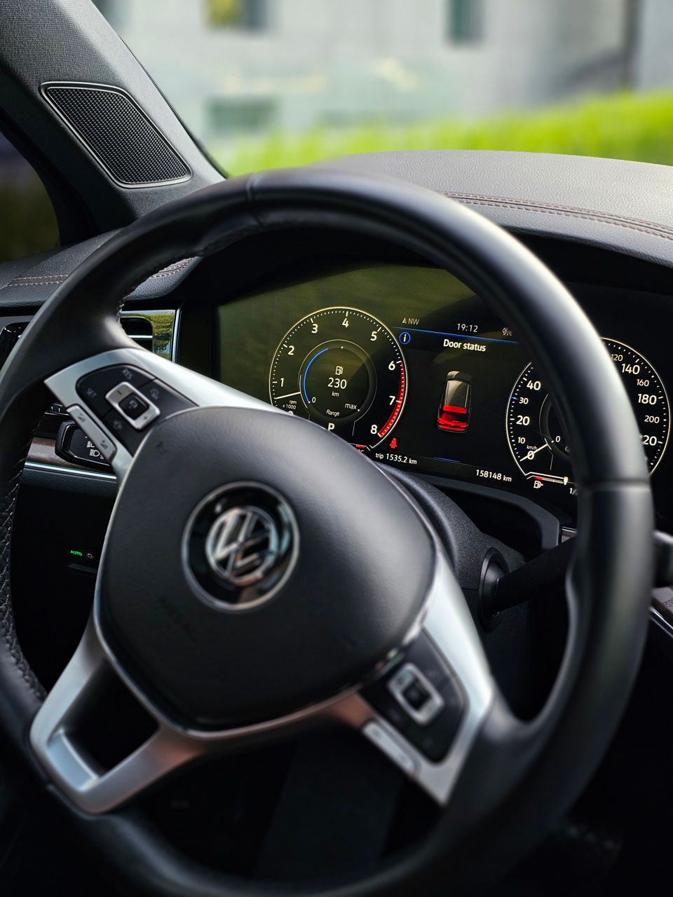 Volkswagen Touareg фото 6