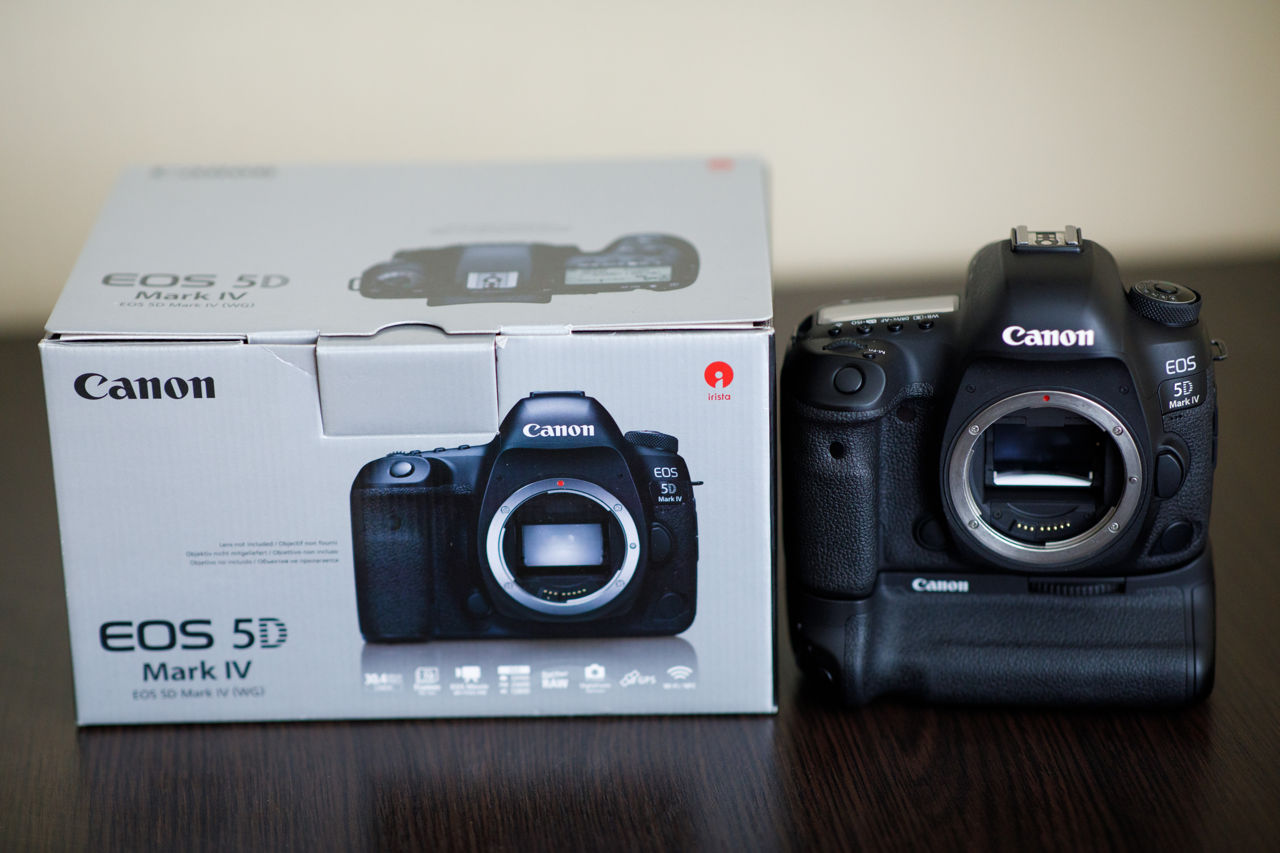Canon 5D Mark IV  foto 0