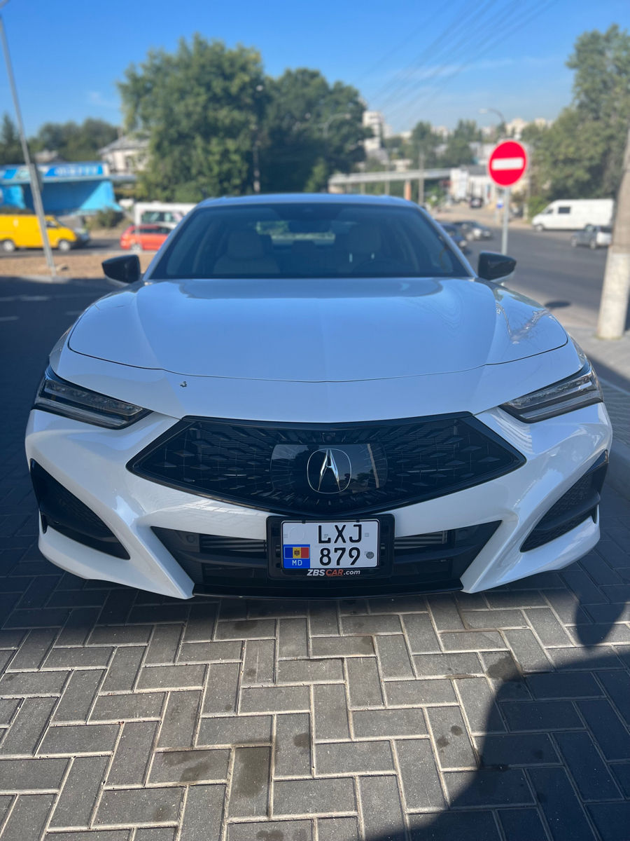 Acura TLX foto 1