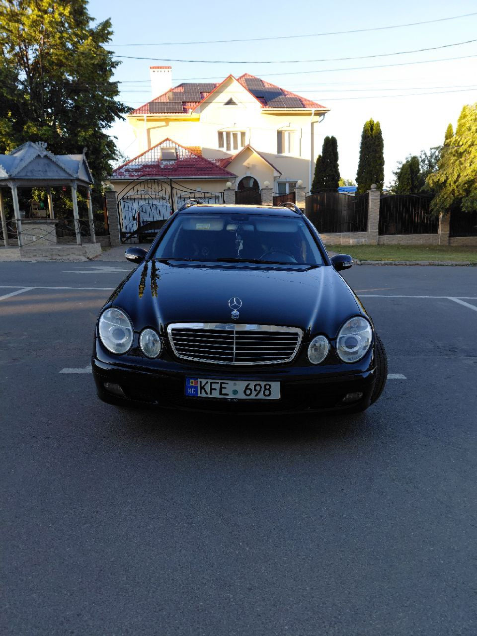 Mercedes E-Class 2005 г. с пробегом 415000 км, Газ / Бензин (пропан), 7500 €