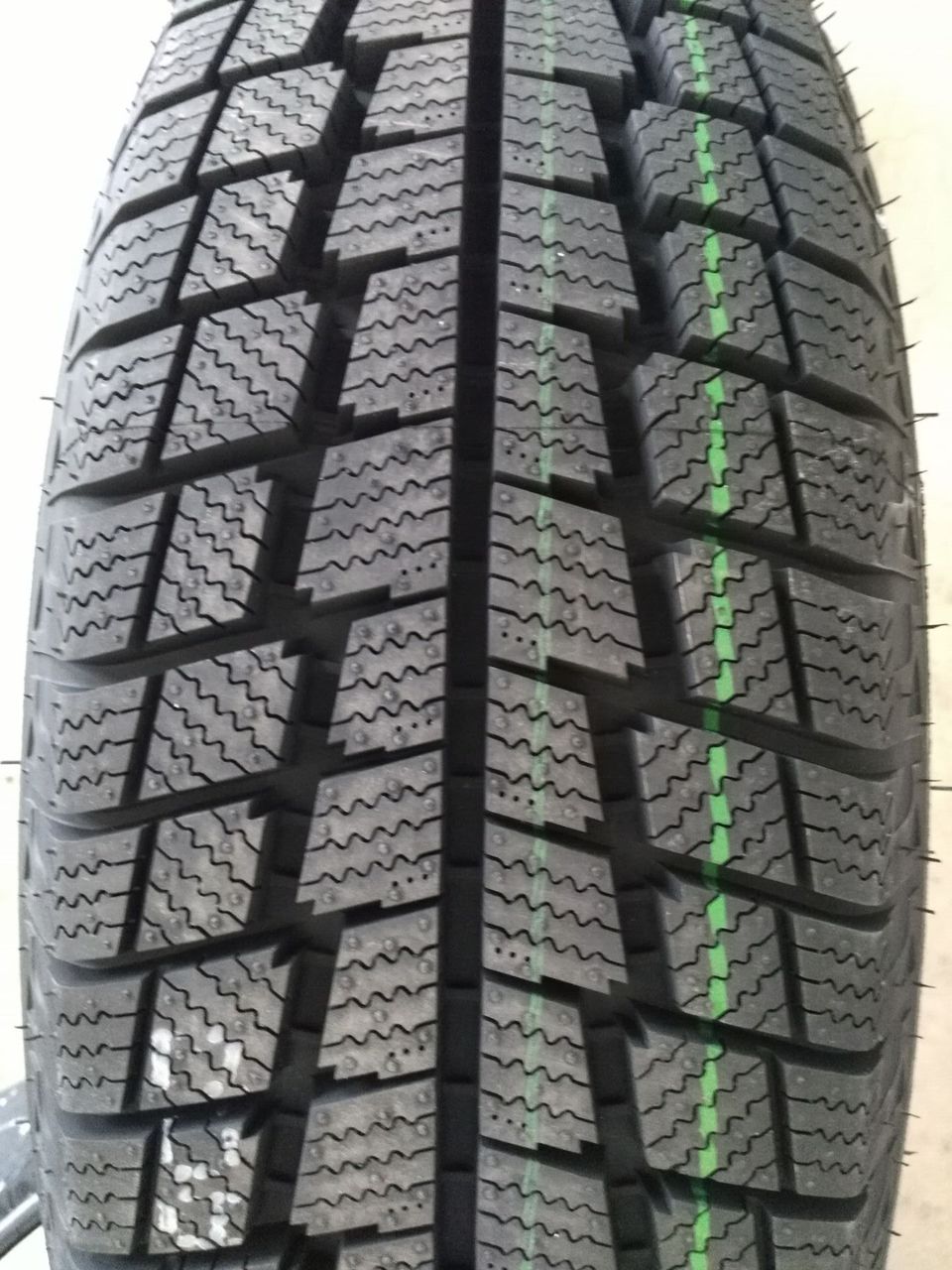 245/45 R17, 225/55 R17, 225/50 R17 foto 12