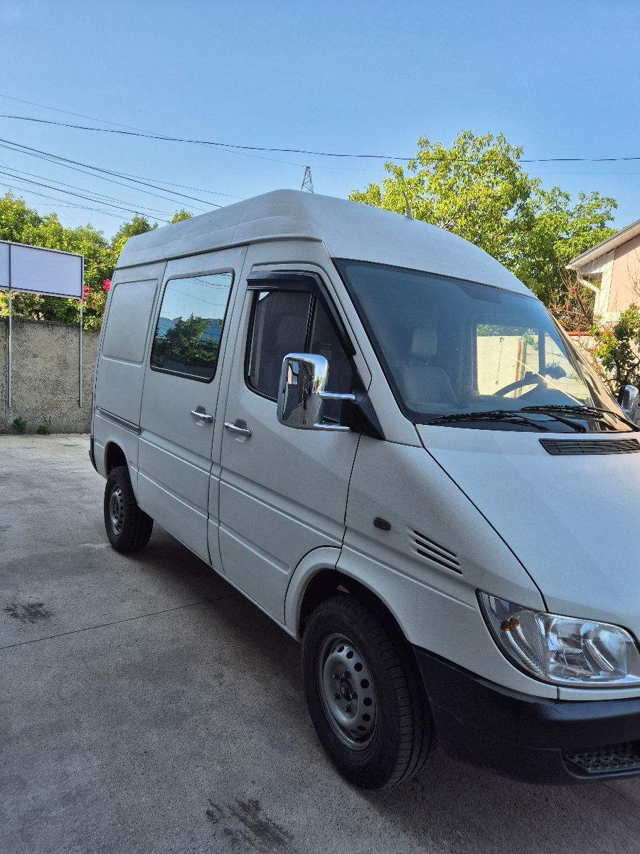 Mercedes Sprinter foto 1